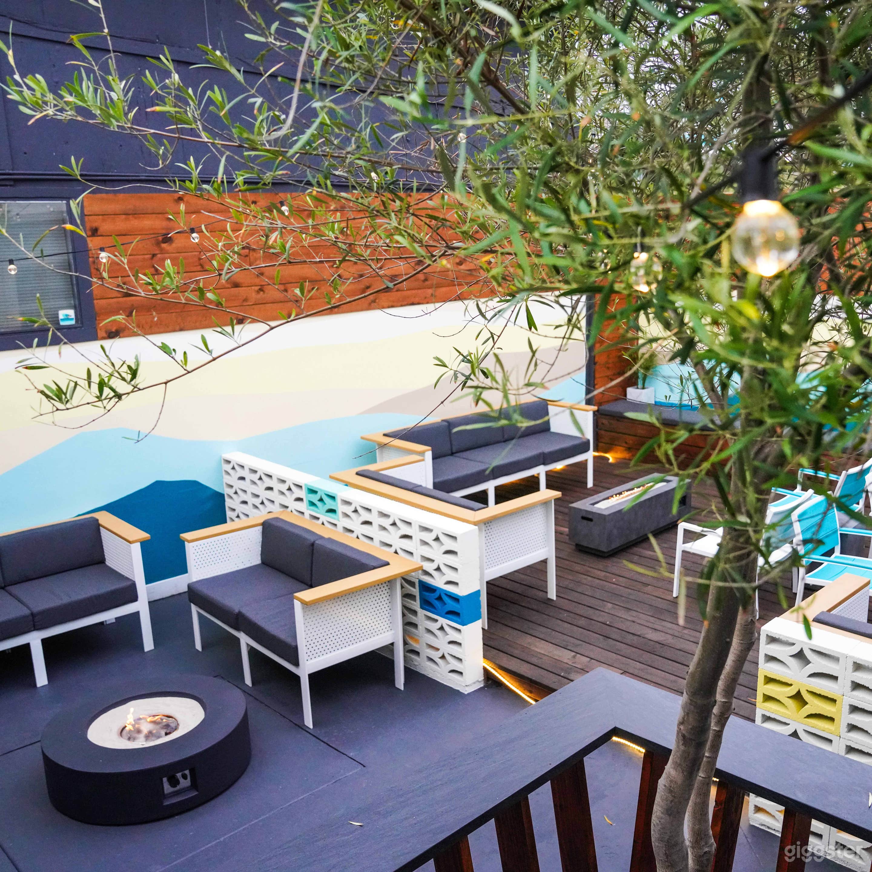 GOODONYA WINE LOUNGE outdoor space