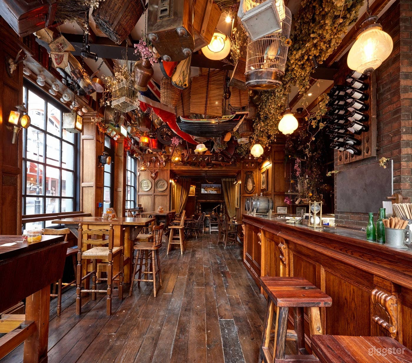 Mr Fogg's Tavern Photo 4