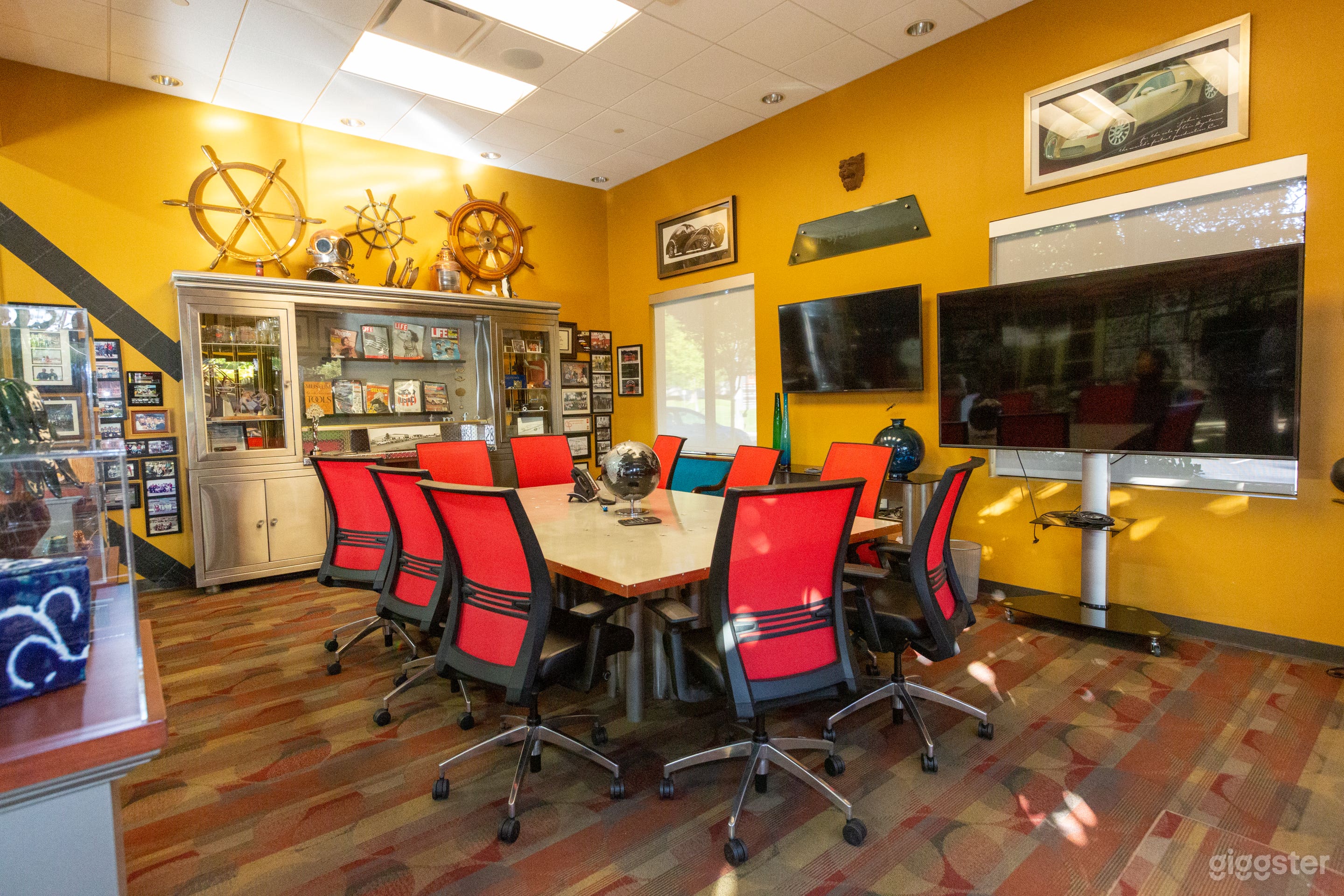 Indy Car Themed Conference Room within a Museum  Photo 4