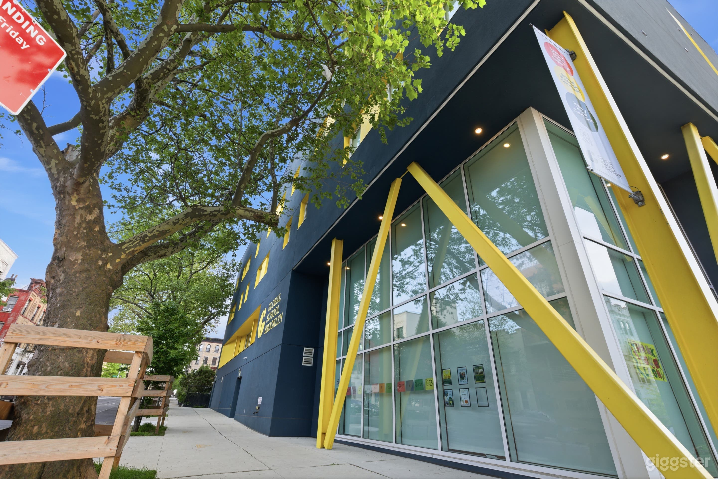 Bright. Vaulted. Built to transform. Photo 3