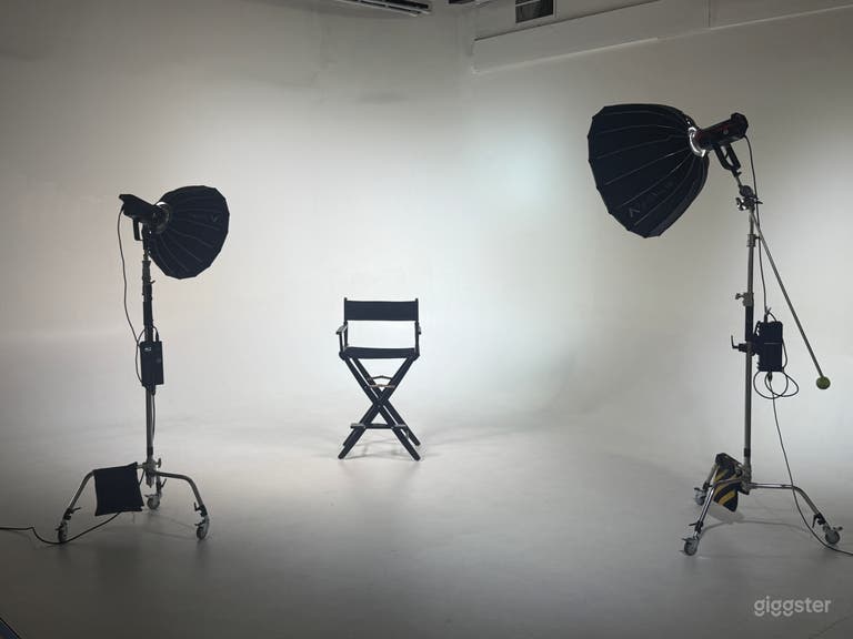  Studio Photo/Vidéo Entrepôt de 4000sqft & Espace Flexible 