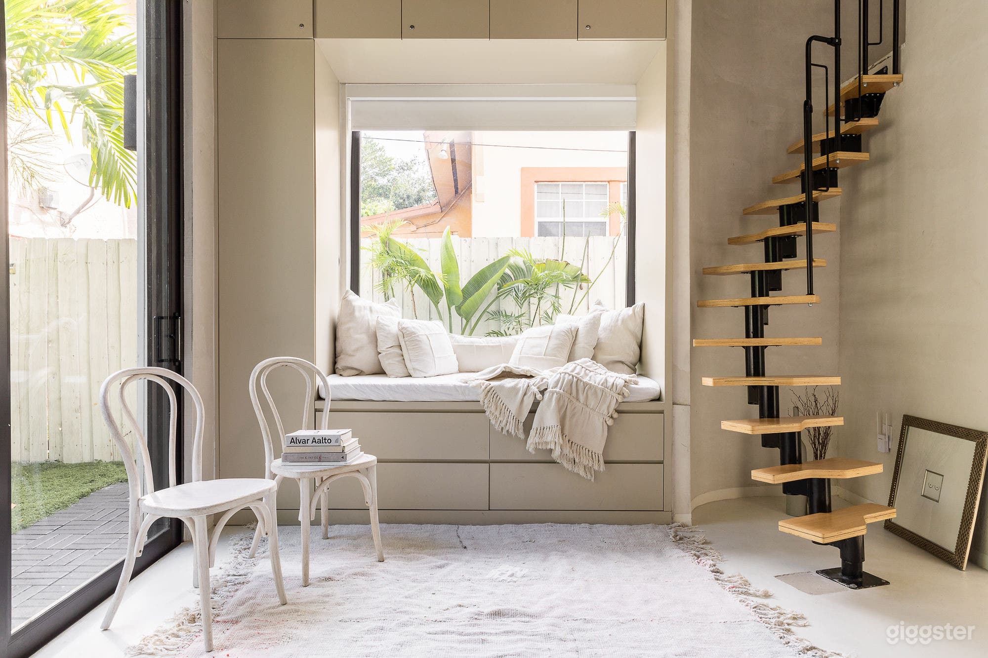 Atelier Lumi - @_lumicollection Photo 1