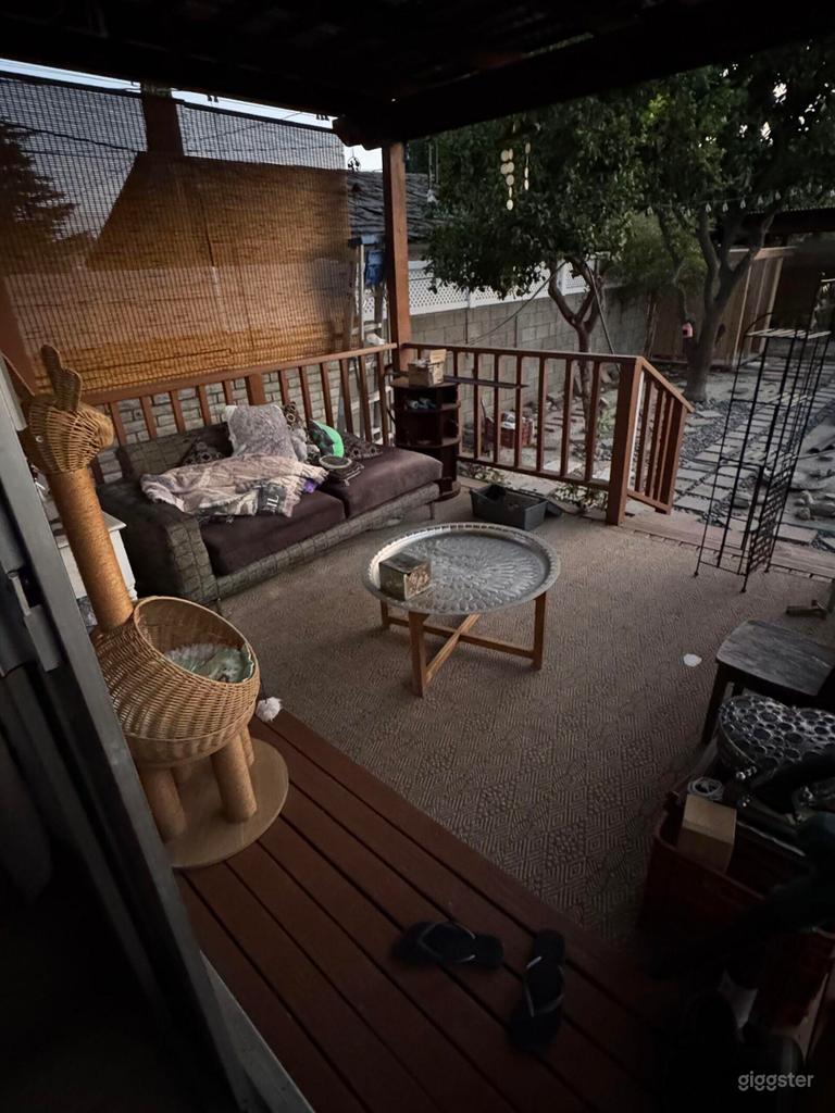  Vibrant Blue Pool & Outdoor Lounge in Heart of Burbank 