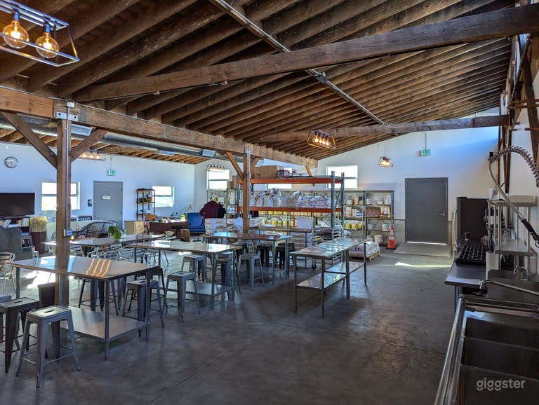  Warehouse flex/event space 