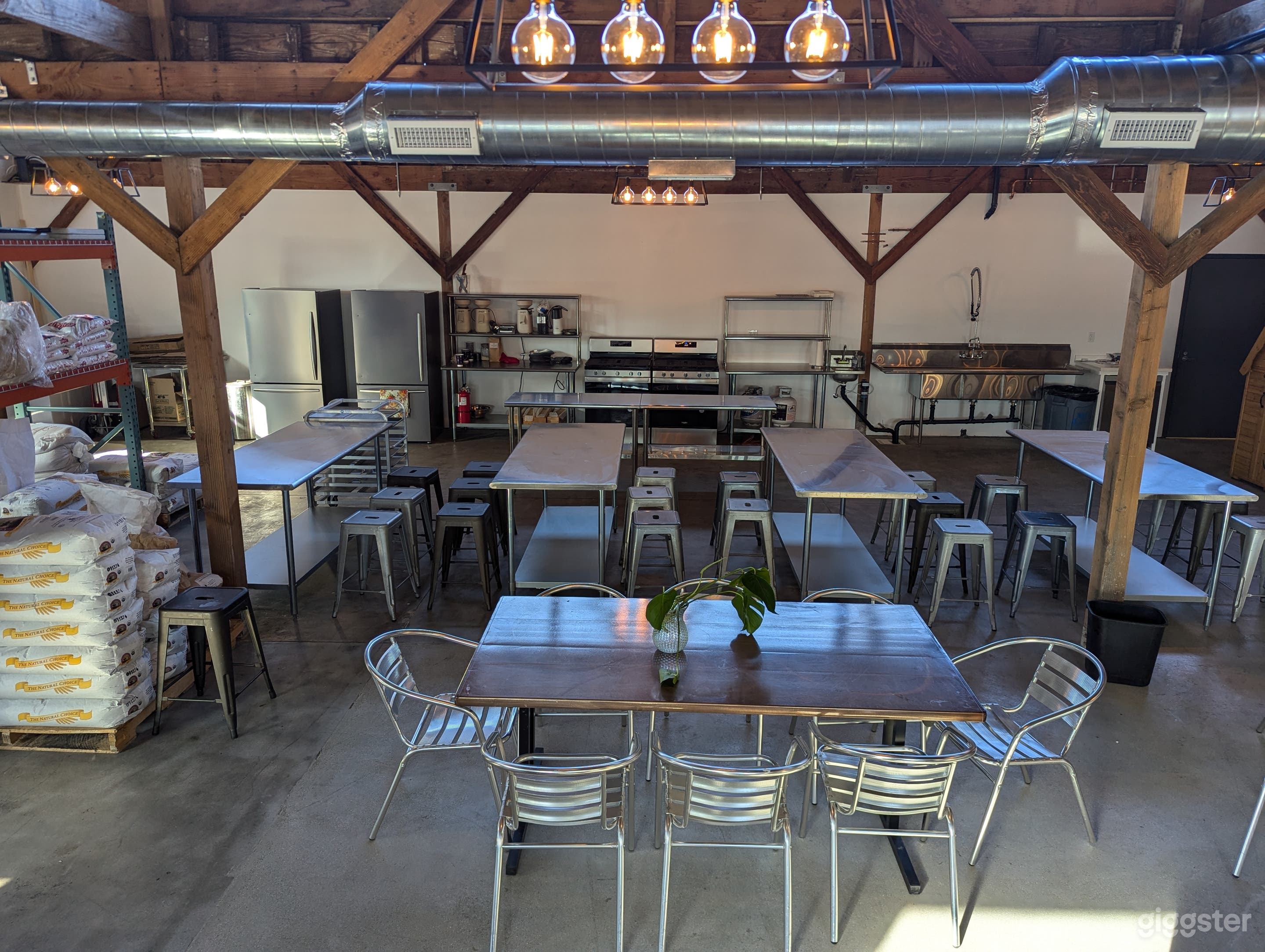 Warehouse flex/event space Photo 1