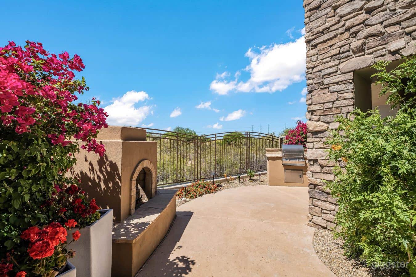 Villa Grayhawk: Pool Photo 3