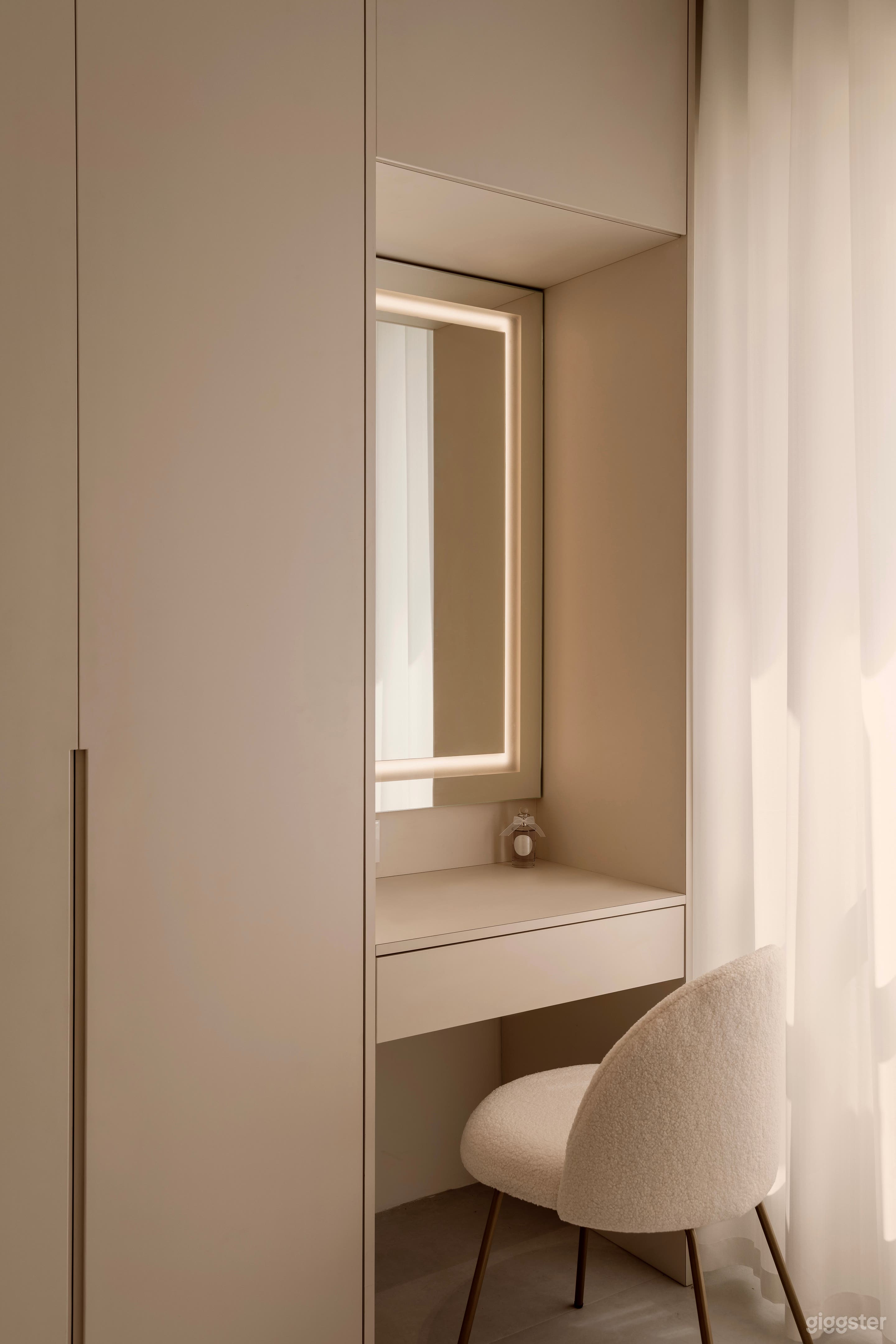 Bright Minimalist Cozy Apartment with Natural Lighting Photo 4