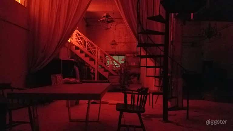  Multiple Sets Production Warehouse Studio 