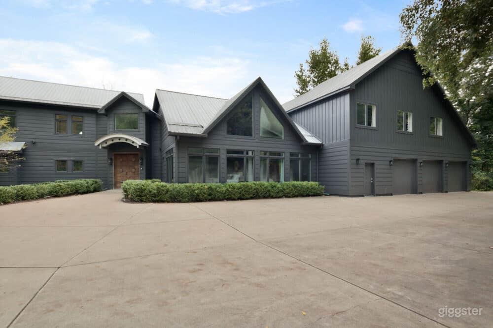 Modern Country Home with Pool, Hot Tubs &amp; Fire Pit – Close to Wineries &amp; Beach Photo 2