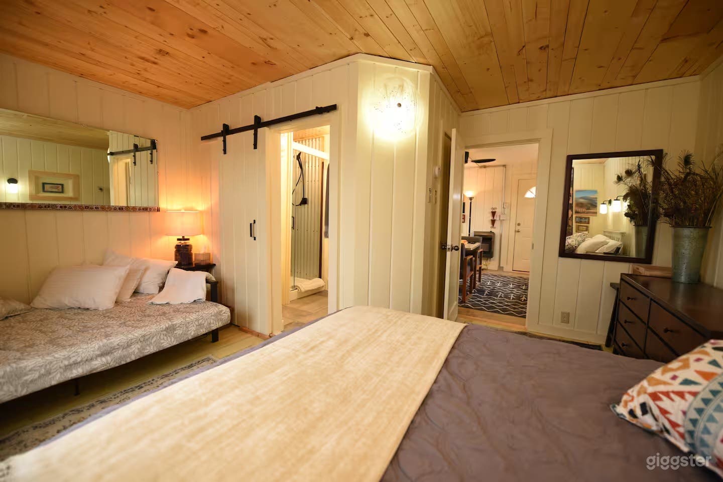 Valley Views Roadside Cabin Photo 4