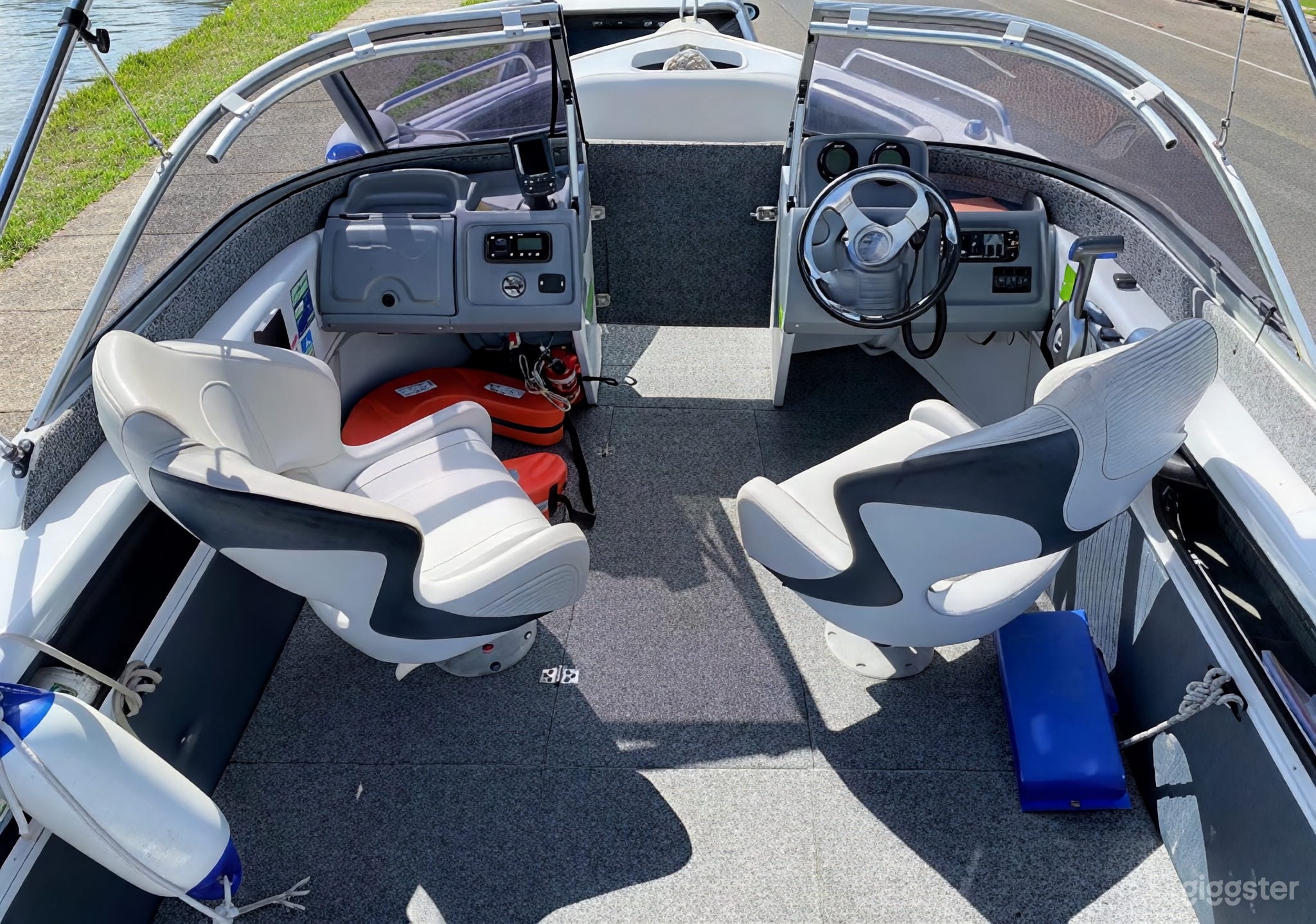 Stacer 509 Bow Rider Photo 2