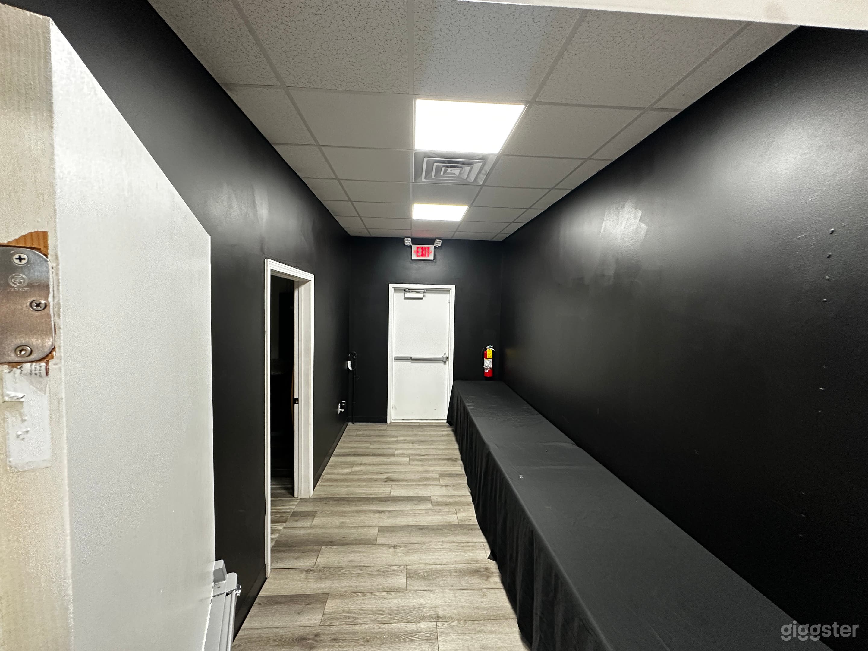 Modern Multi-Use Event Space Photo 3