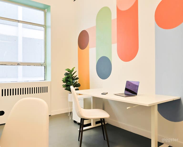  Private Office B (for 1-3 People) 