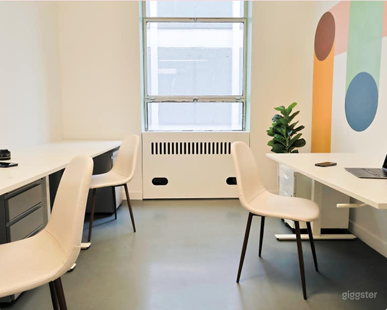  Private Office B (for 1-3 People) 