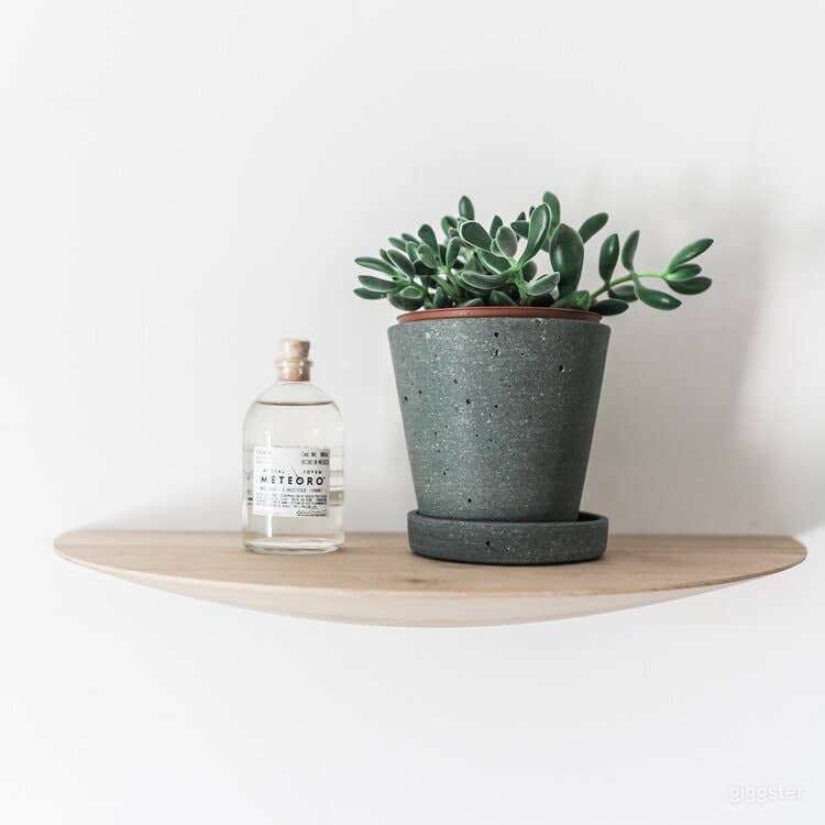  Naturally Elegant Space with Outdoor Patio - Earth Room 