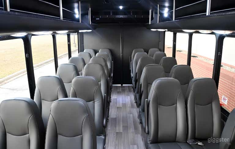  Ford Meritrans Executive Shuttle 44 