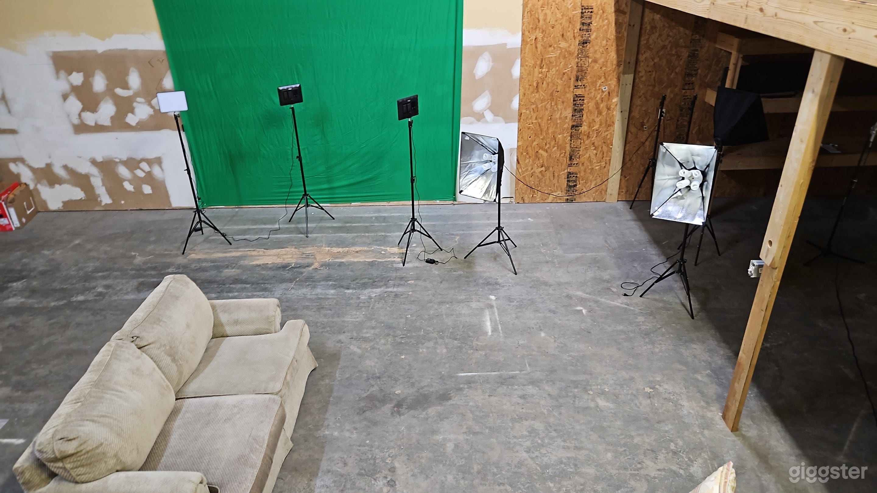 Creative Warehouse Studio Photography/Film Photo 2