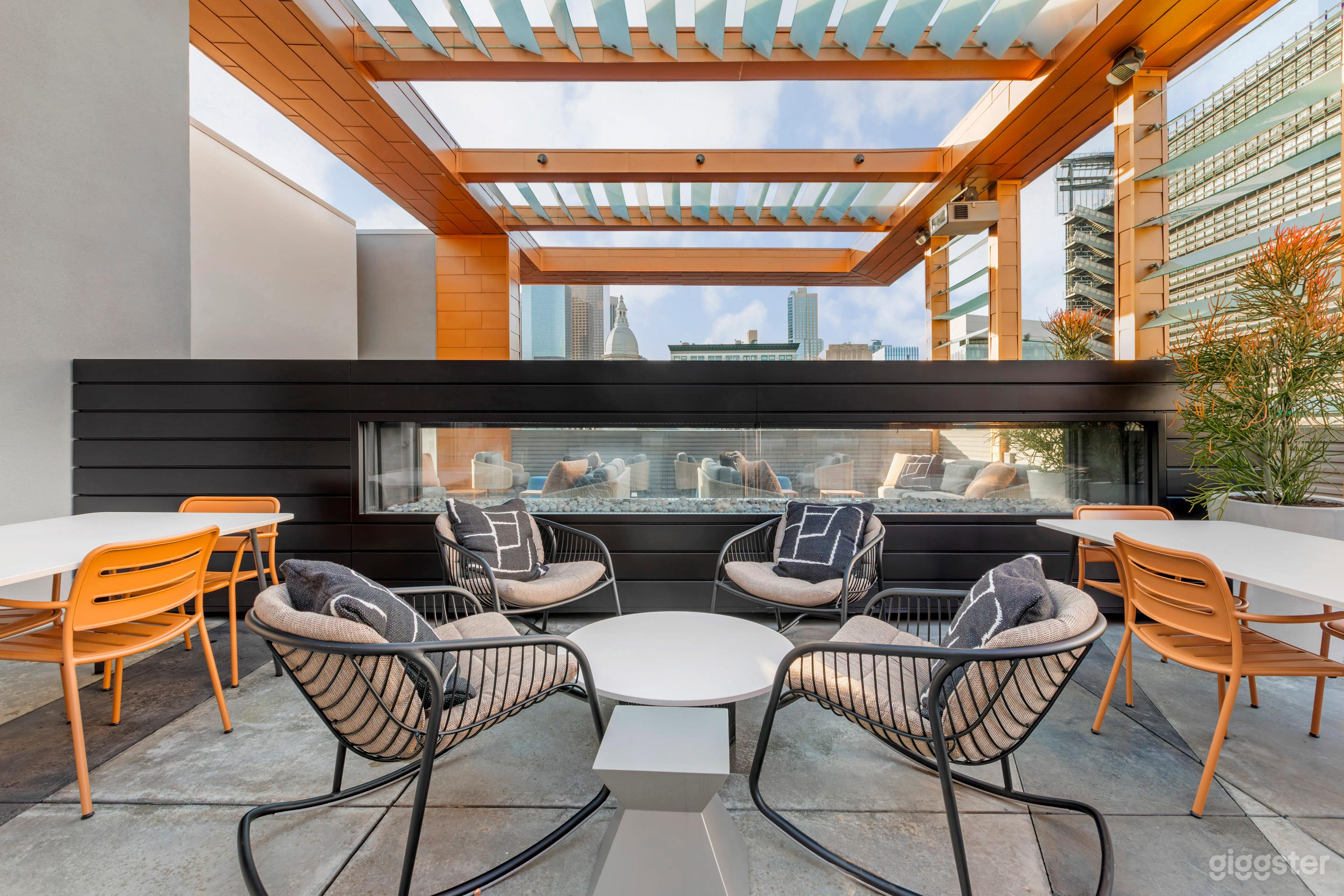 Rooftop Lounge in Downtown Los Angeles – Little Tokyo Photo 3