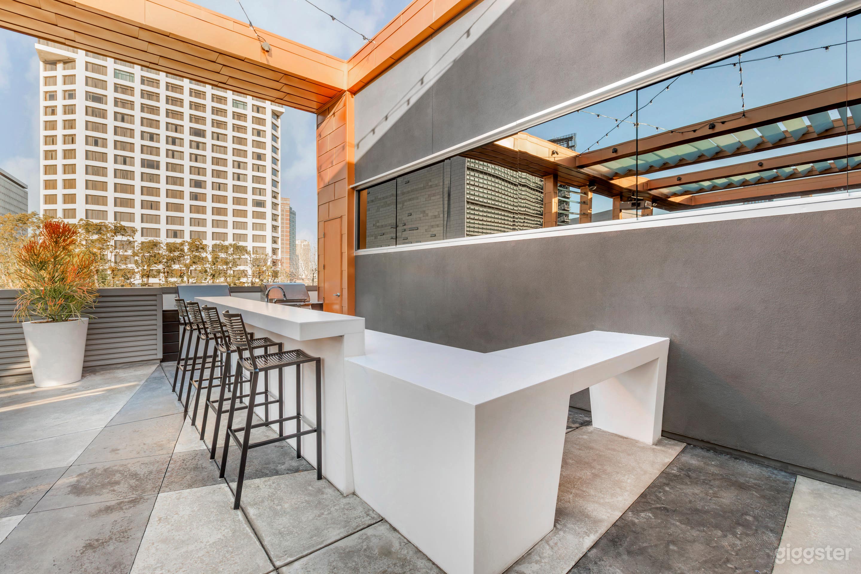 Rooftop Lounge in Downtown Los Angeles – Little Tokyo Photo 4