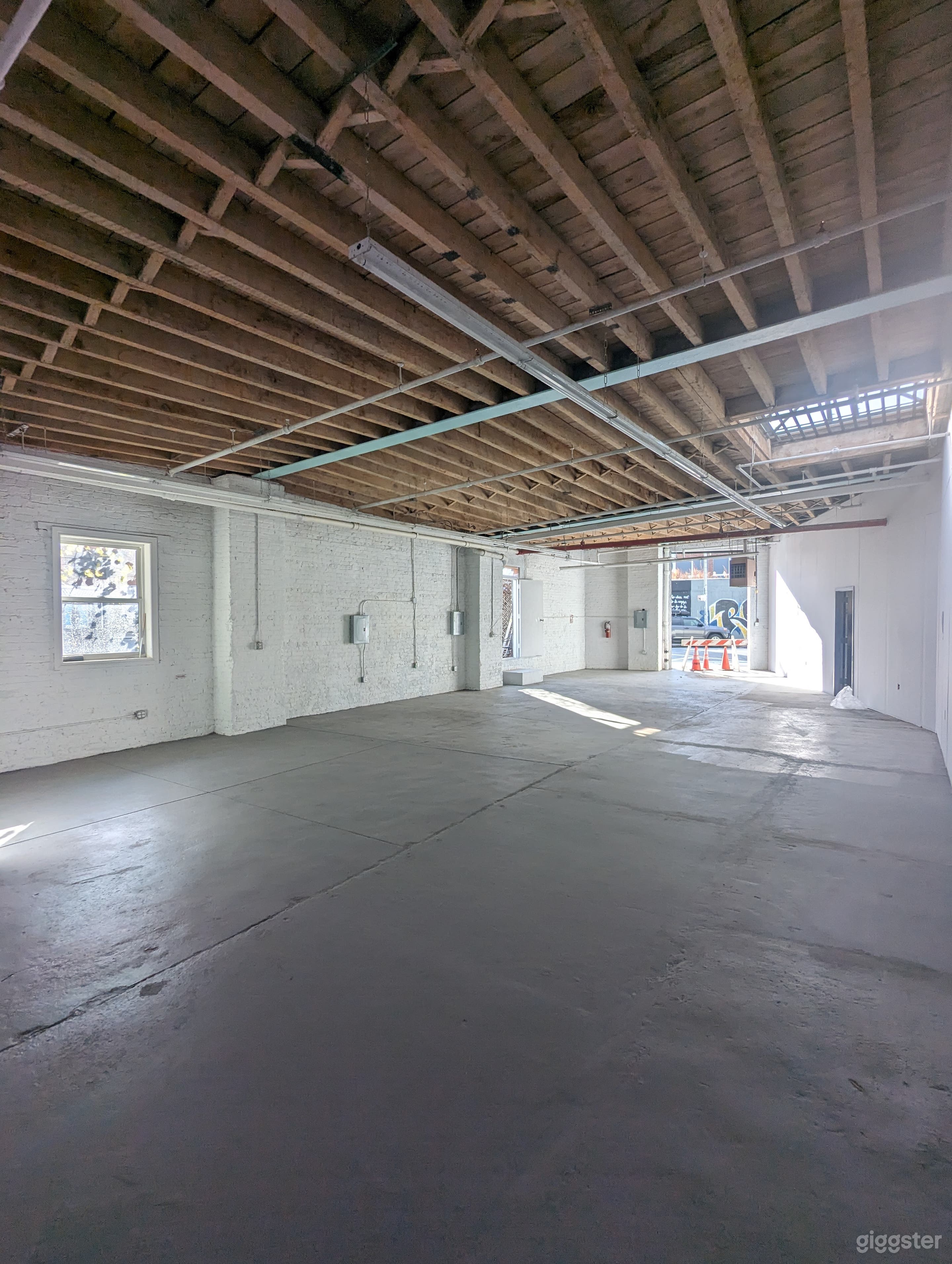 1800SF Bushwick Ground Floor Industrial Space  Photo 4