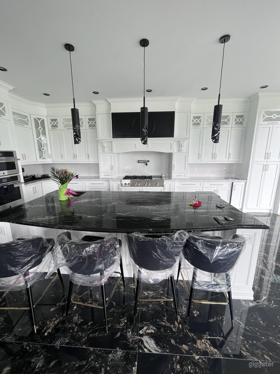 Modern Estate- With double staircase Photo 4