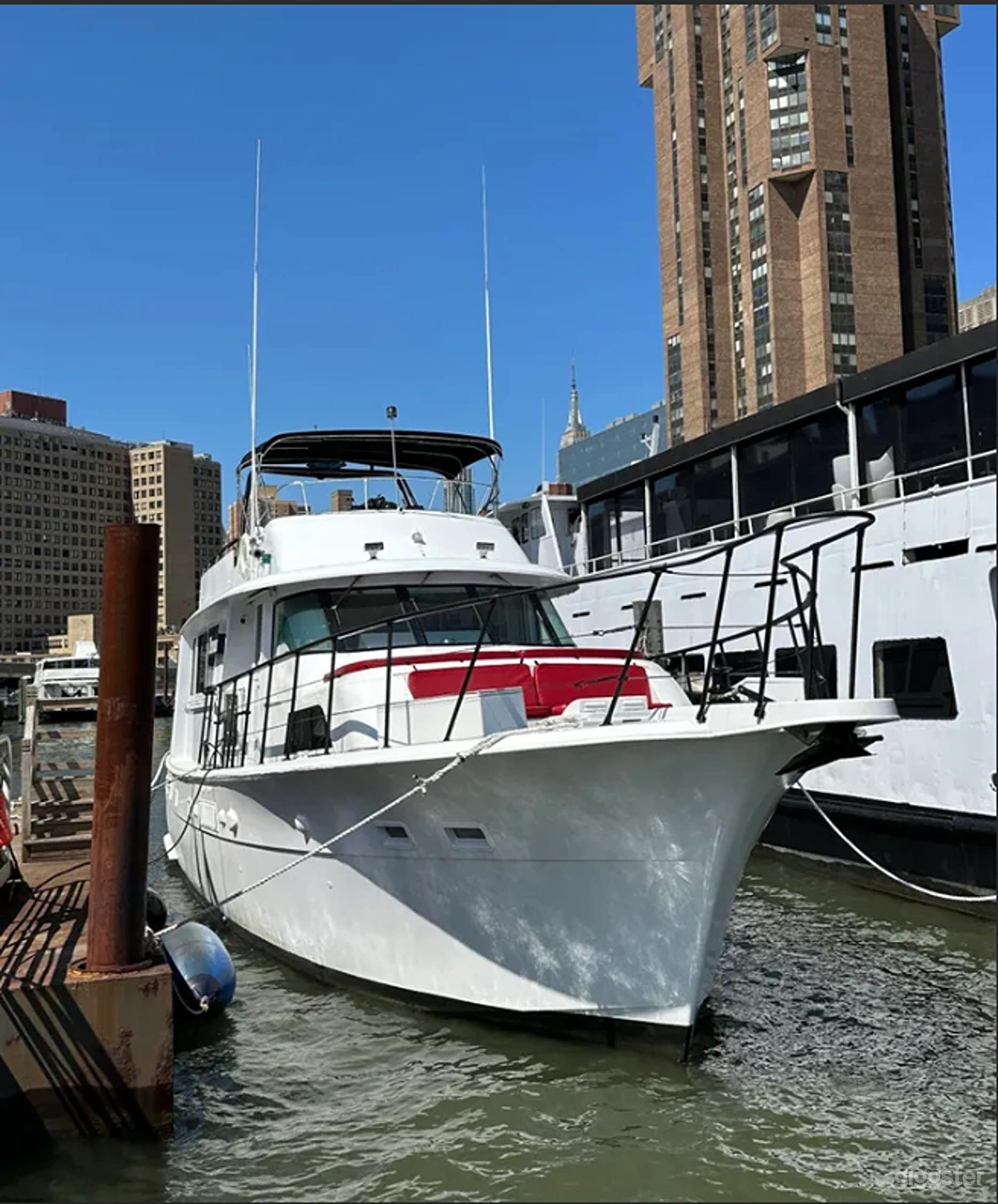 NYC’s Only Small Yachts Photo 1