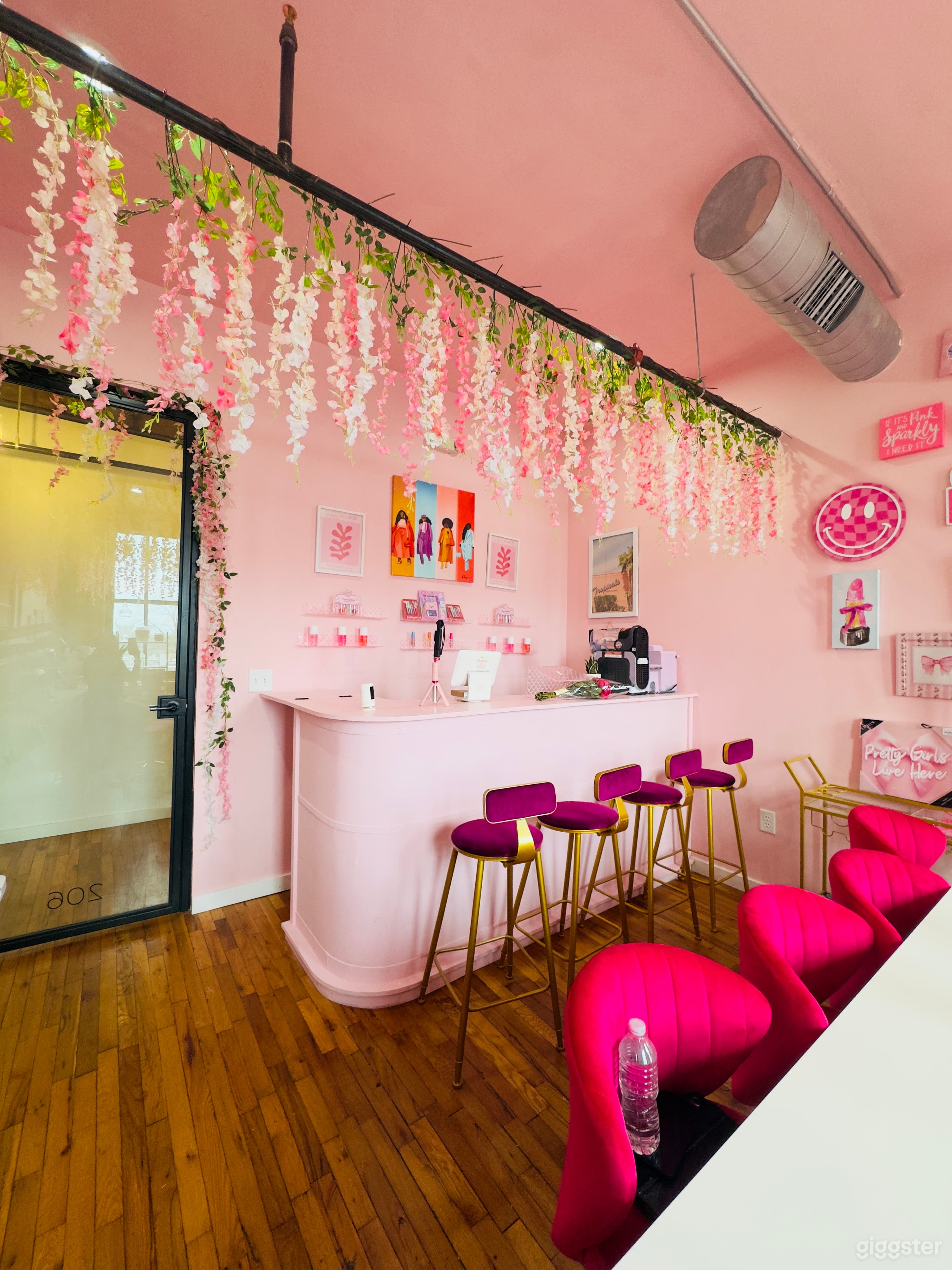 💞Pretty in Pink 💞Event Space Photo 2