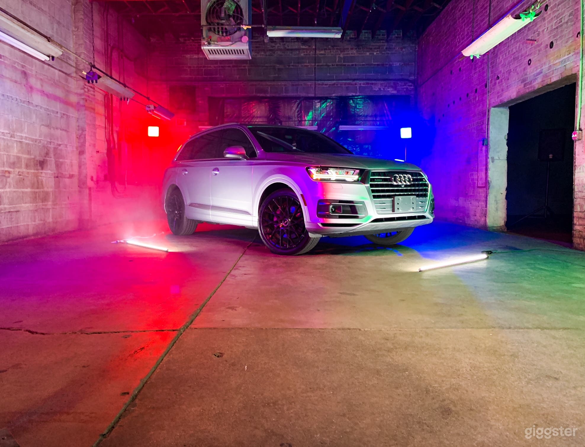 Industrial Refurbished 1962 Urban Warehouse Photo 1