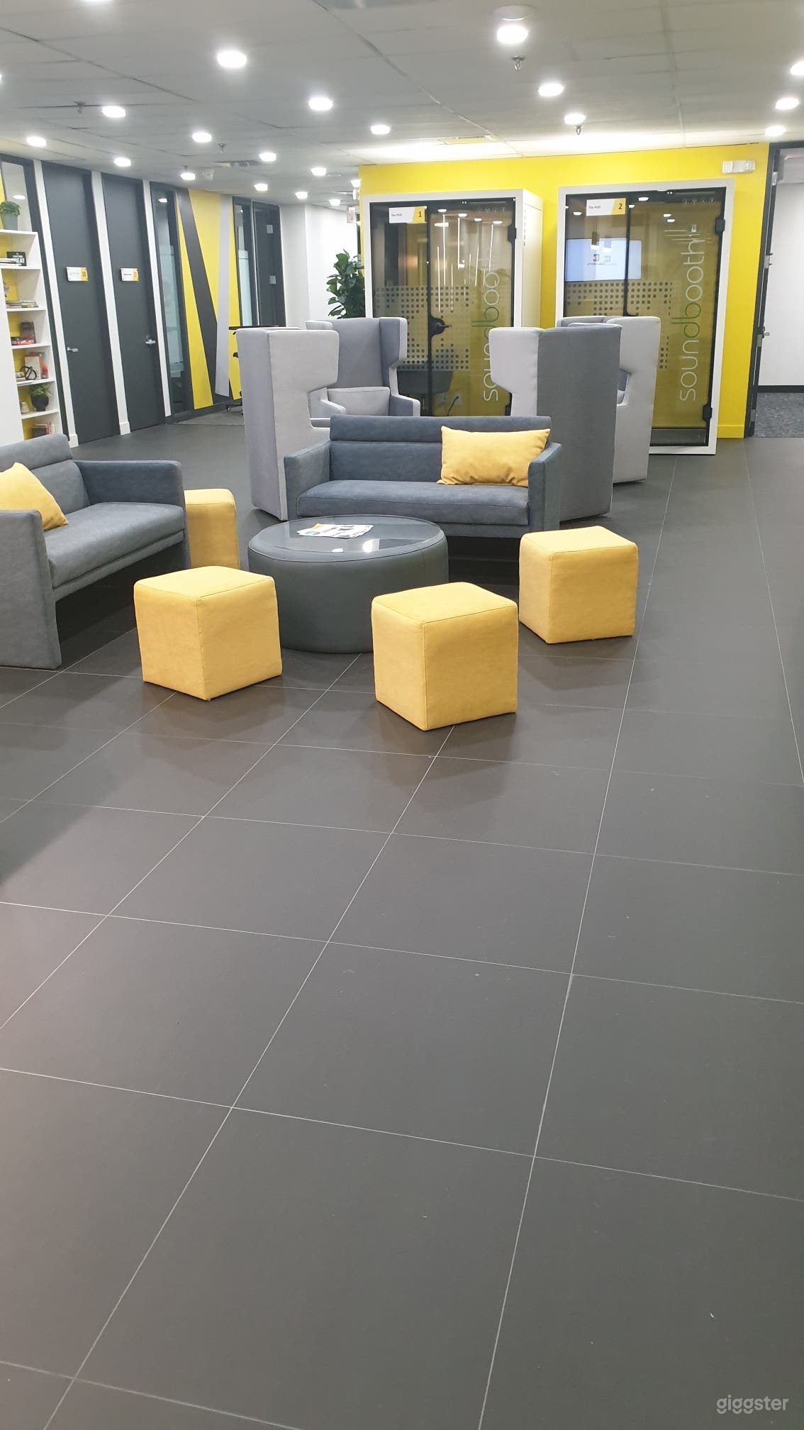 Modern Event Room with Smart Technology & 60-Person Capacity Photo 4
