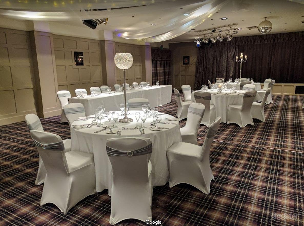 Cromdale - Large Party Room Photo 3
