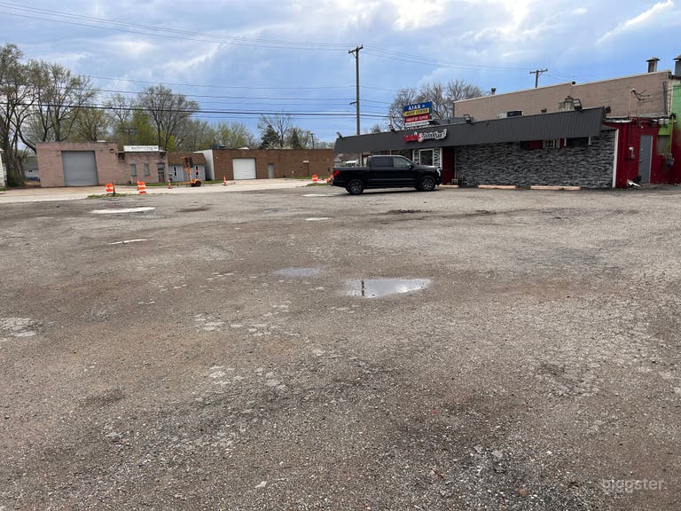  Ristorante e parcheggio con un parcheggio di 6000 Sq foot 