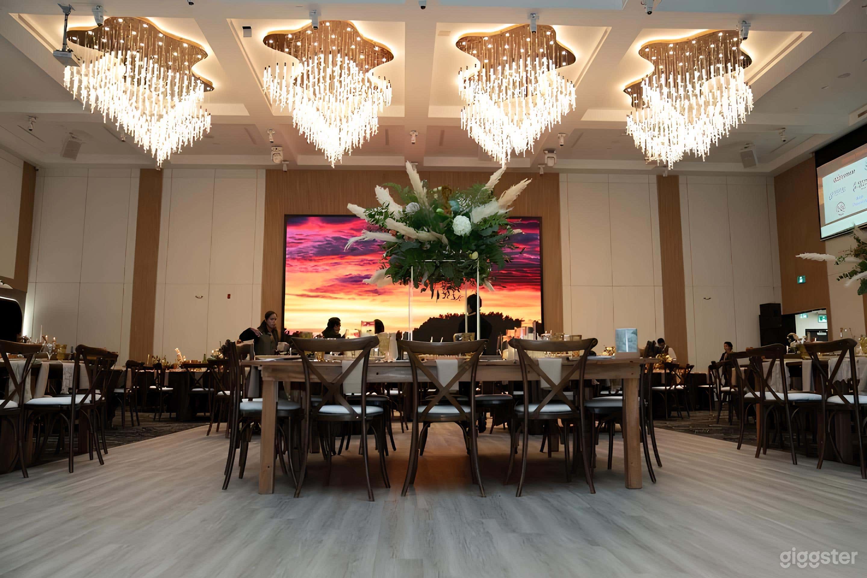 Distinctive Titan Ballroom Photo 2