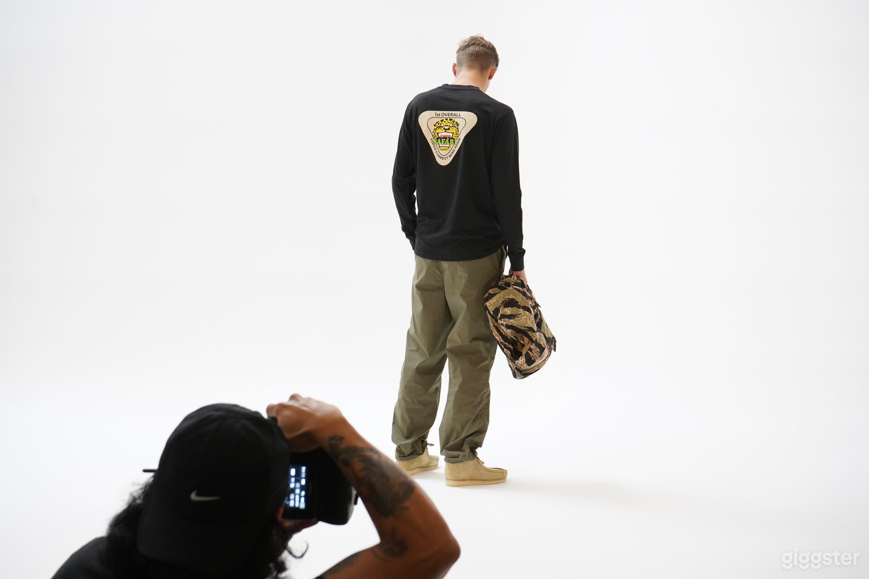 Cyclorama Wall And 50+ Backdrops Natural Daylight Photo 2