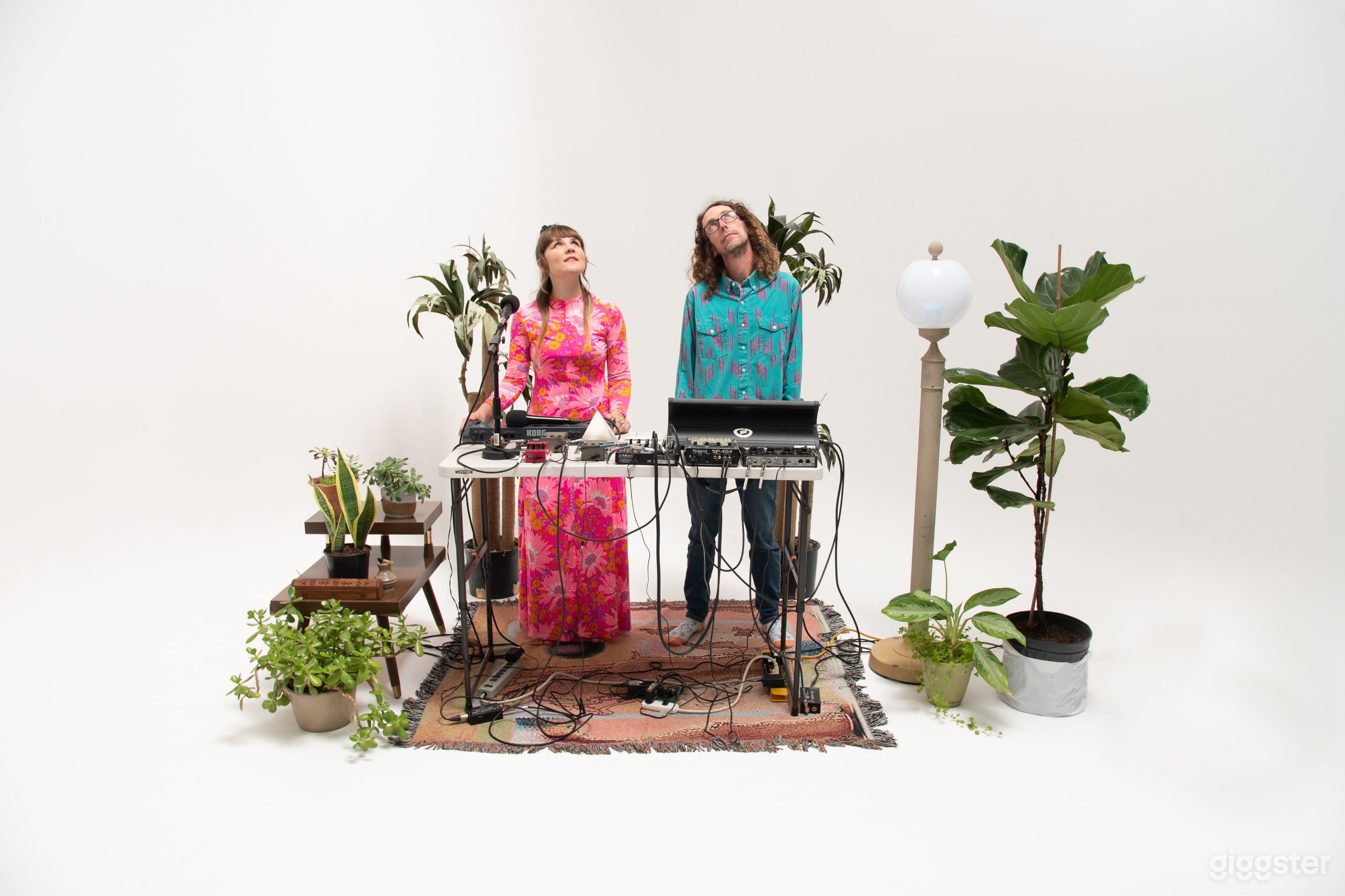 Cyclorama Wall And 50+ Backdrops Natural Daylight Photo 3