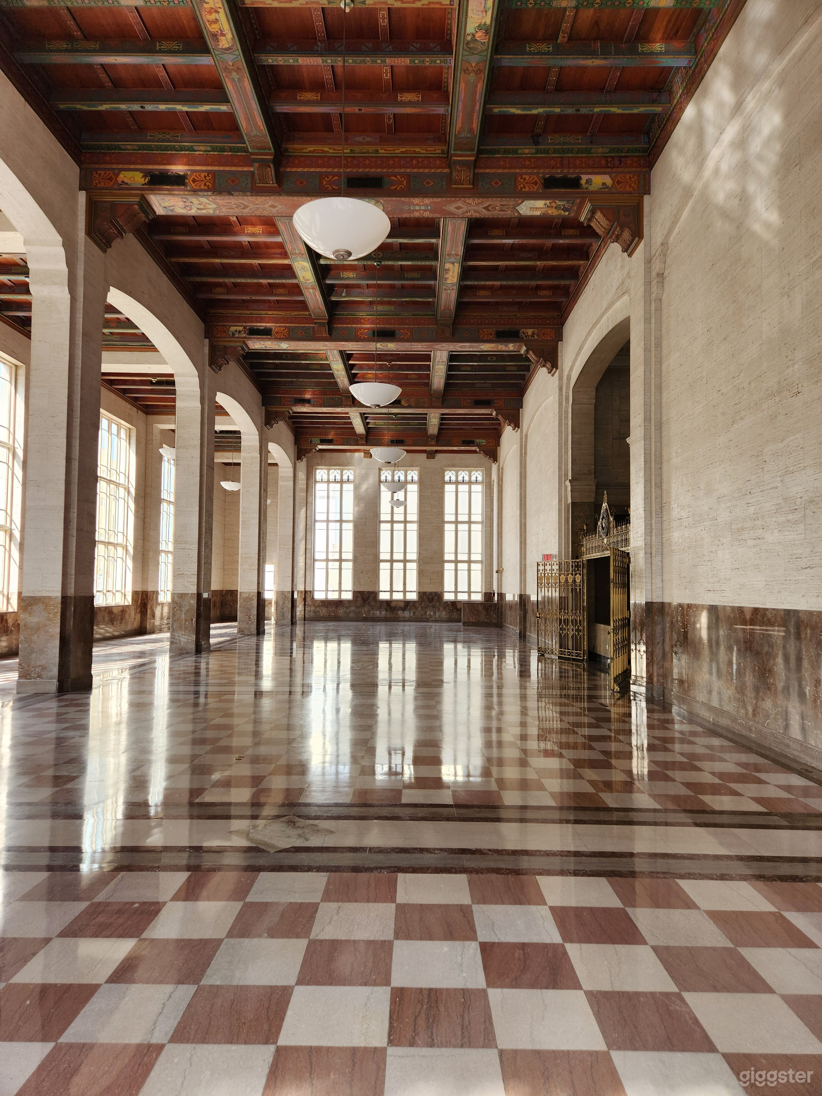 OLD BANK/LOFT/Warehouse/EVENT space by Shapira Photo 1