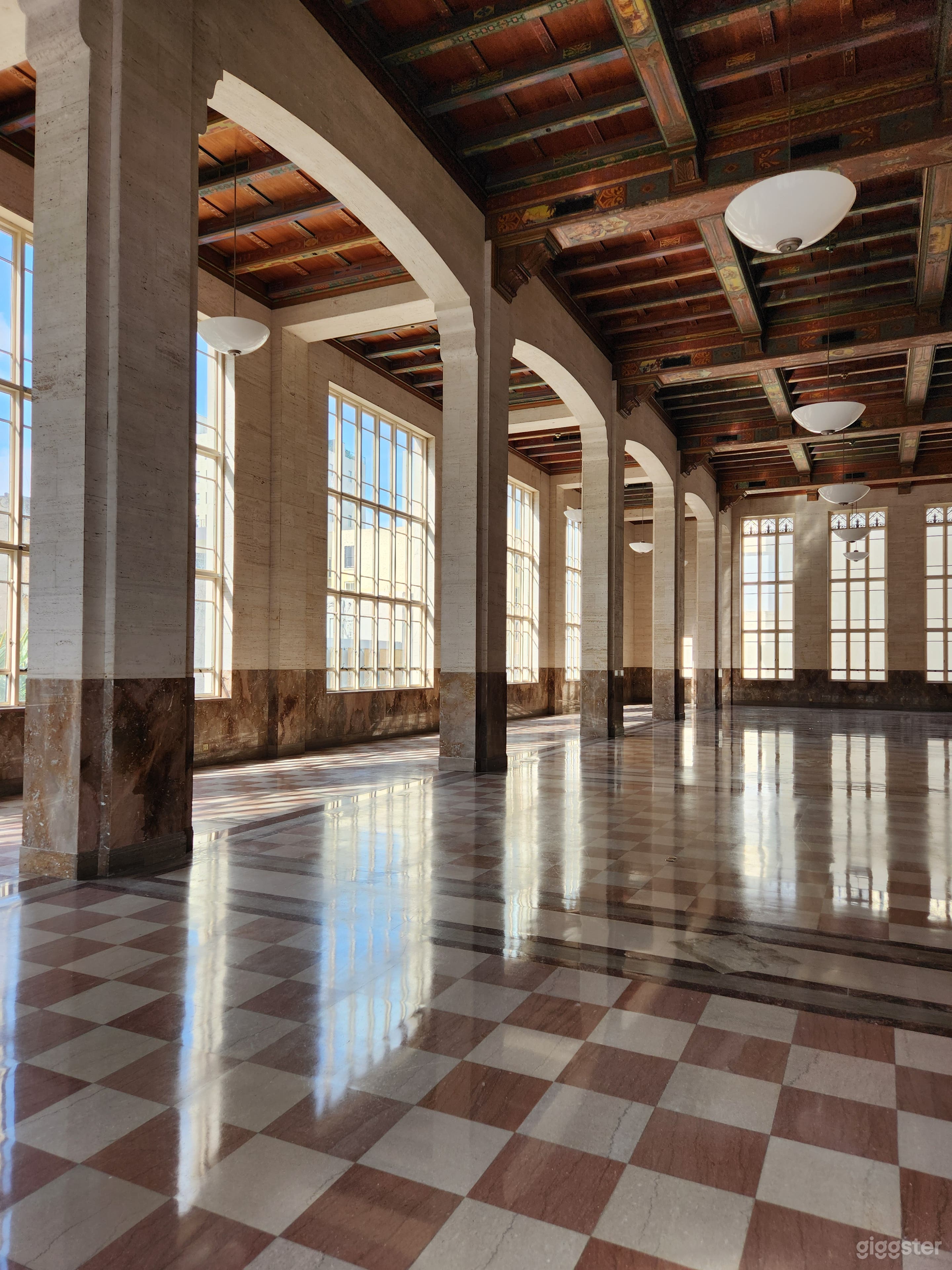 OLD BANK/LOFT/Warehouse/EVENT space by Shapira Photo 2