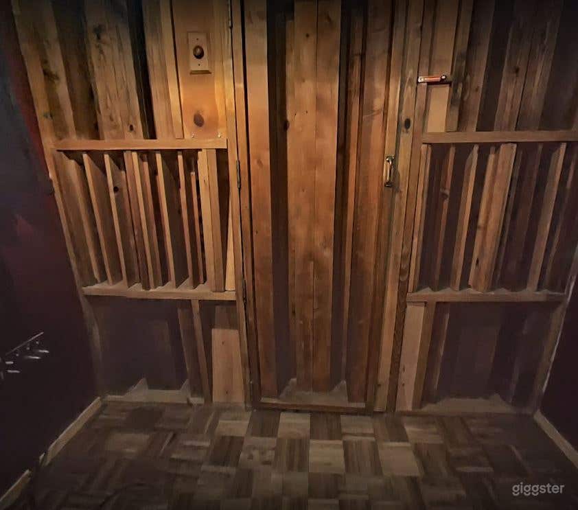 Isolation Room for Voice Over Photo 2