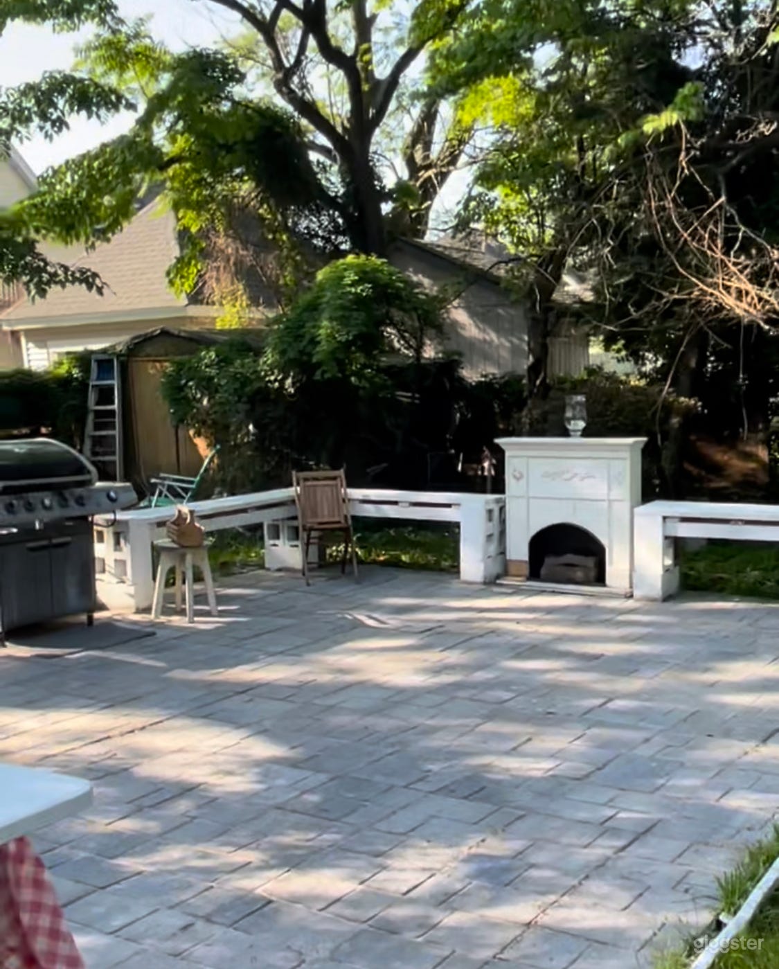 Chateau Regina Garden  Photo 2