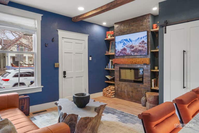  Vintage Bungalow in Baker 