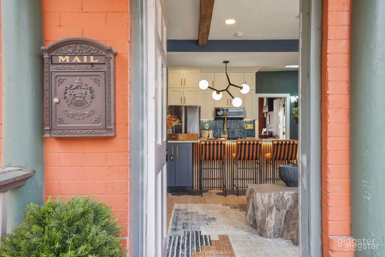 Vintage Bungalow in Baker Photo 3