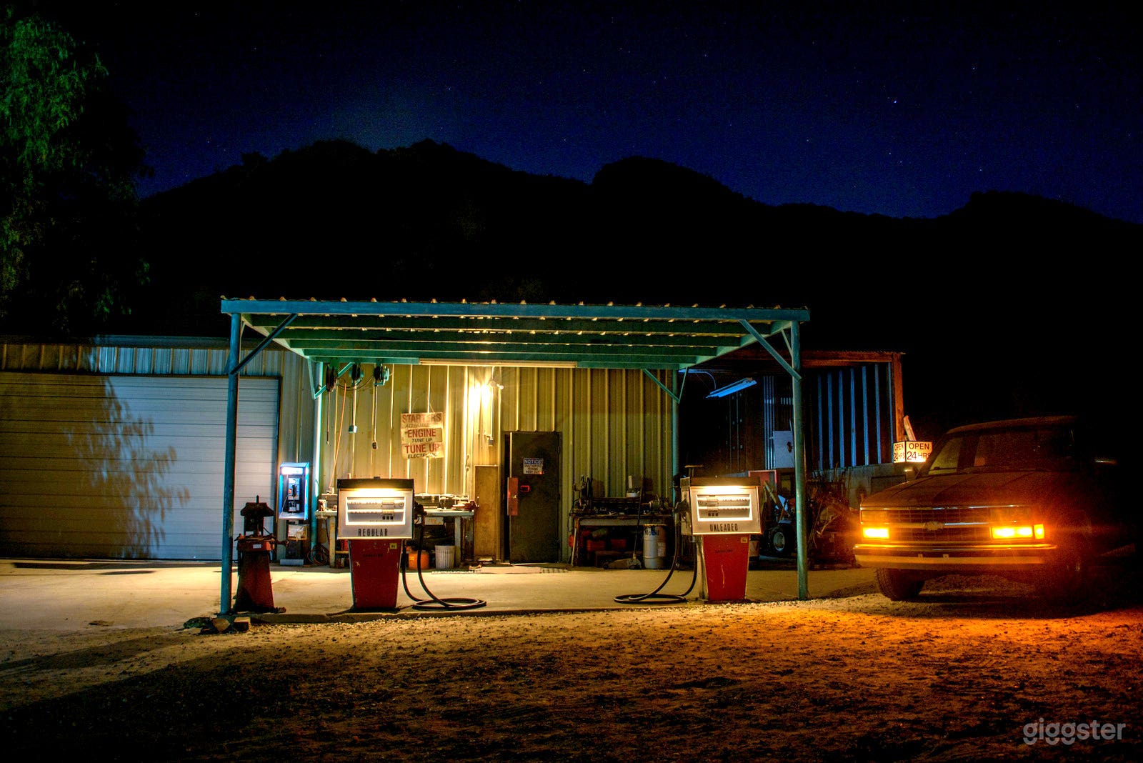 Gas Station, Desert Cliffs, House, Cinematic Meth Trailer Photo 1
