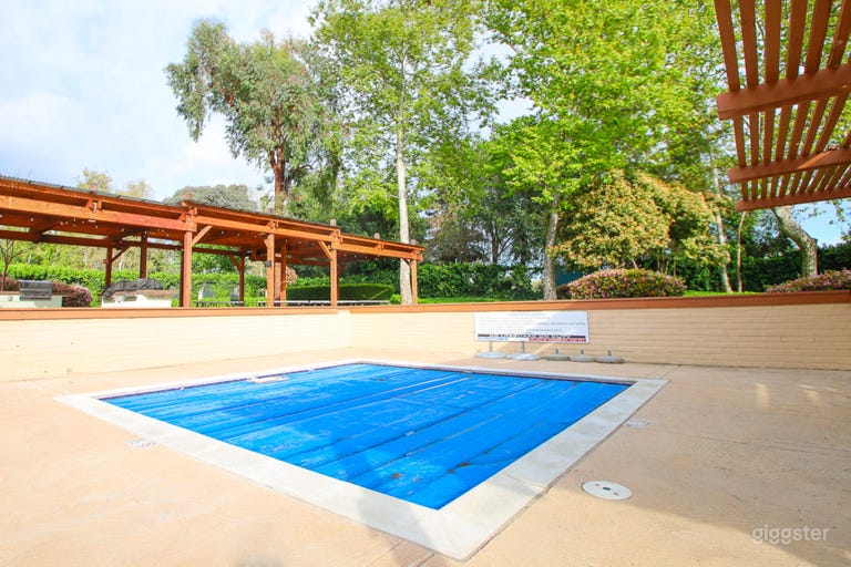  Glamorous Pool Clubhouse Venue 