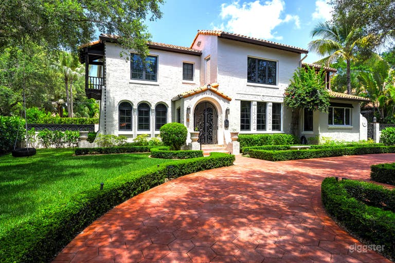  Luxury Mediterranean Mansion w/ Gold Mosaic Pool 