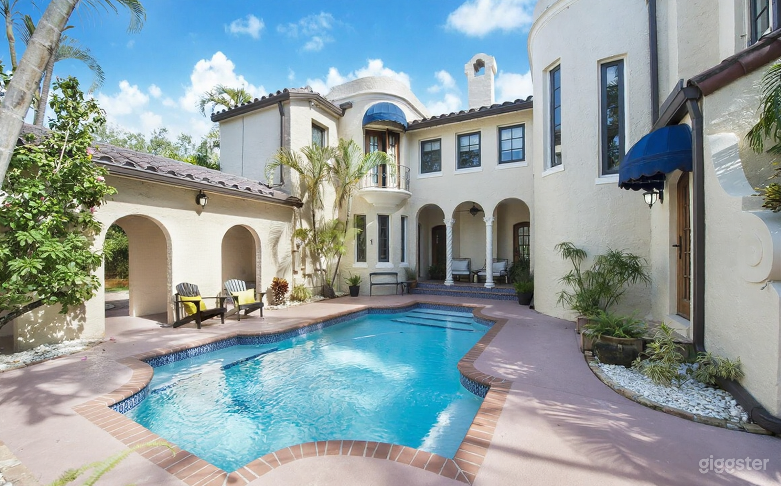 Private Pool Retreat – Perfect for Film &amp; Photo Shoots Photo 1