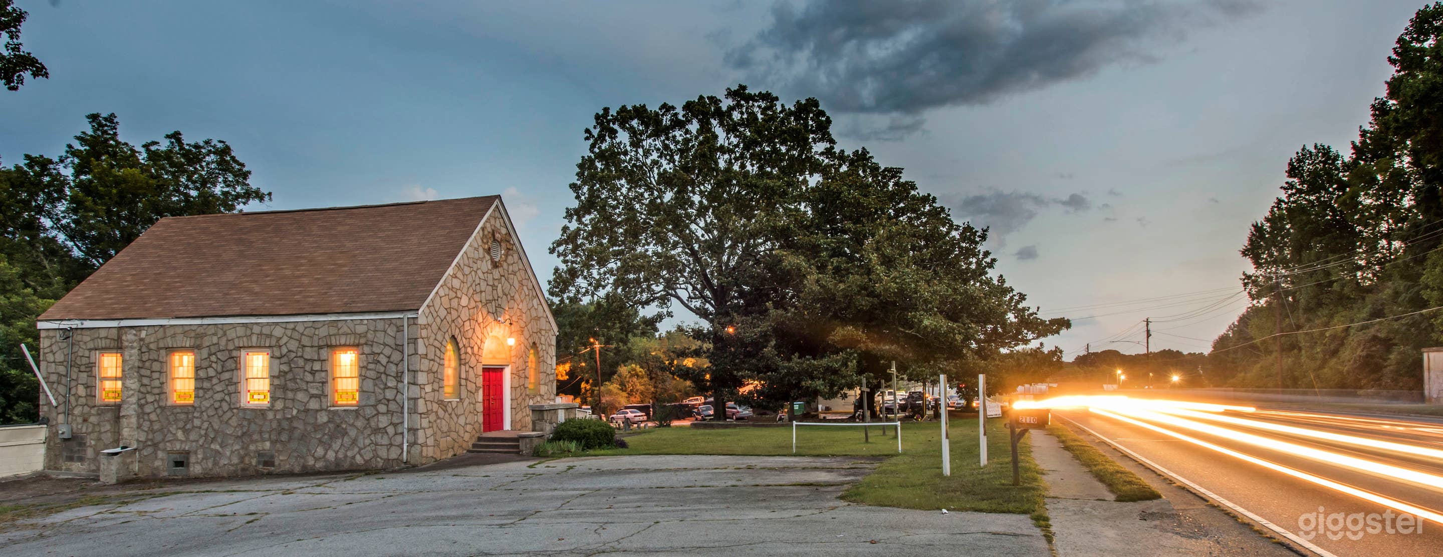 Located on Moreland rd  This church is easy to find and easy to get to! 