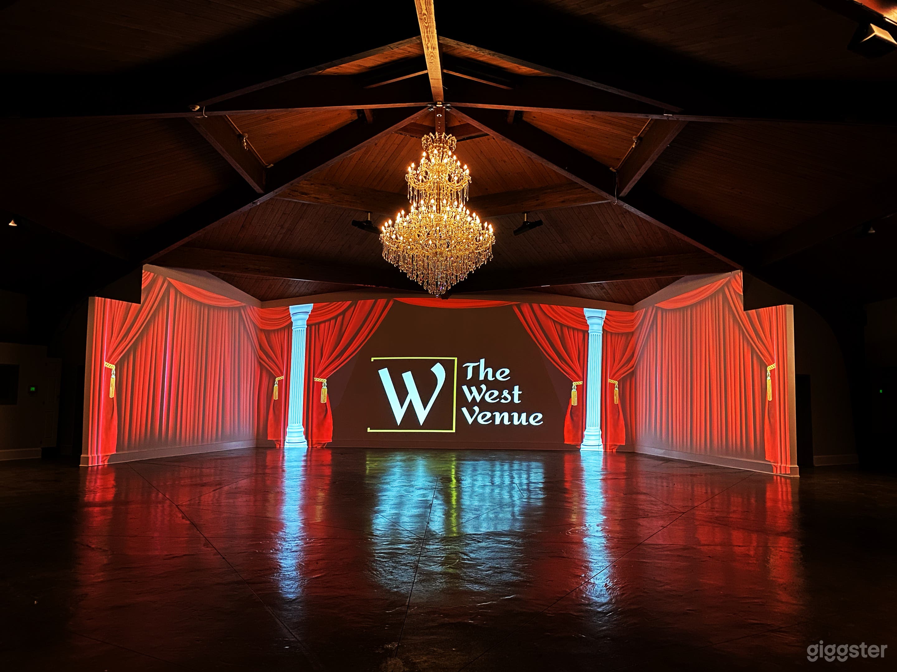 Extra Luxurious Event Space in Atlanta Photo 4