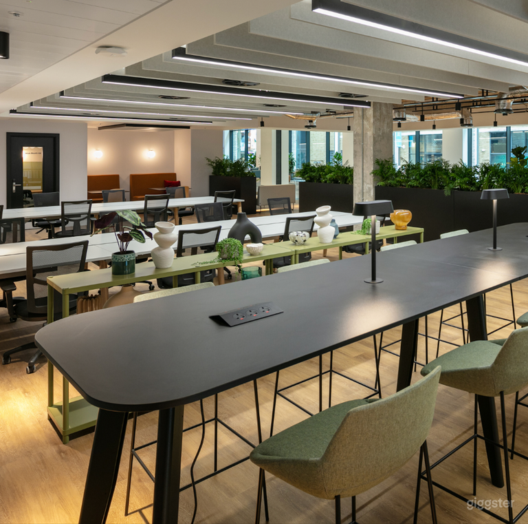  Modern Co-Working and Dedicated Space 