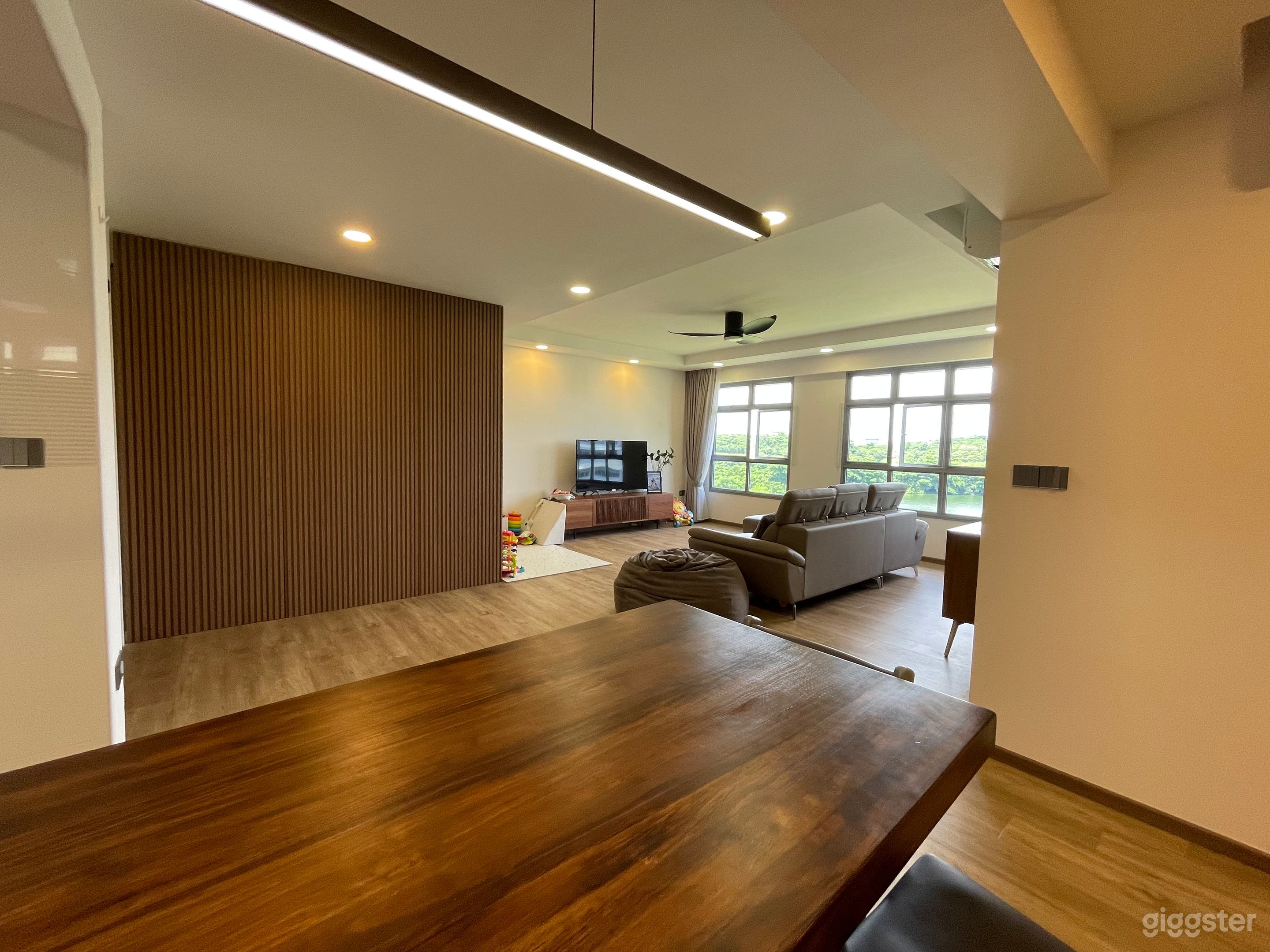 Modern Scandinavian 5RM HDB Photo 2