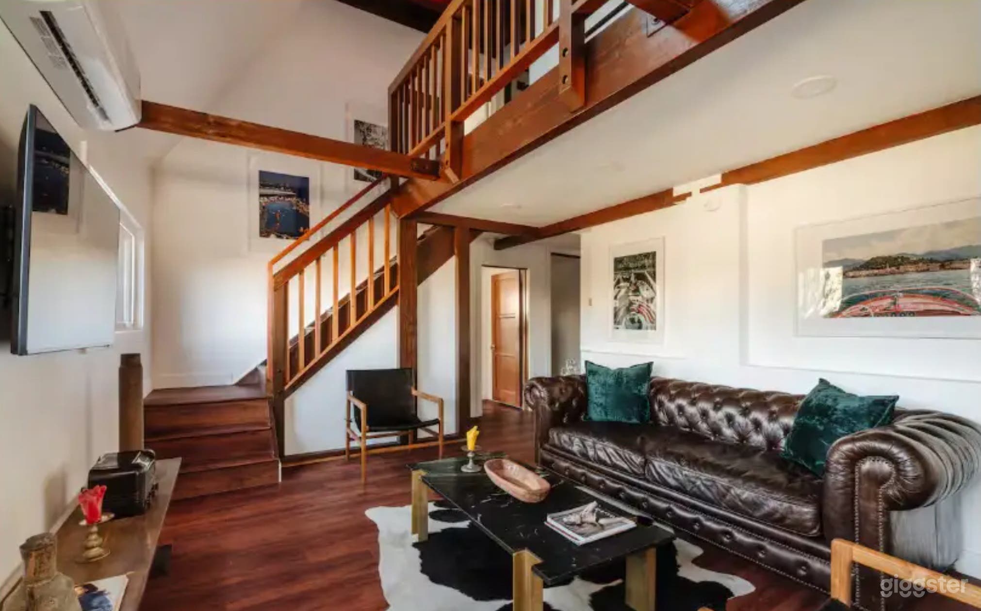 Chic Neutral Interior Home — Professional Setting Photo 2