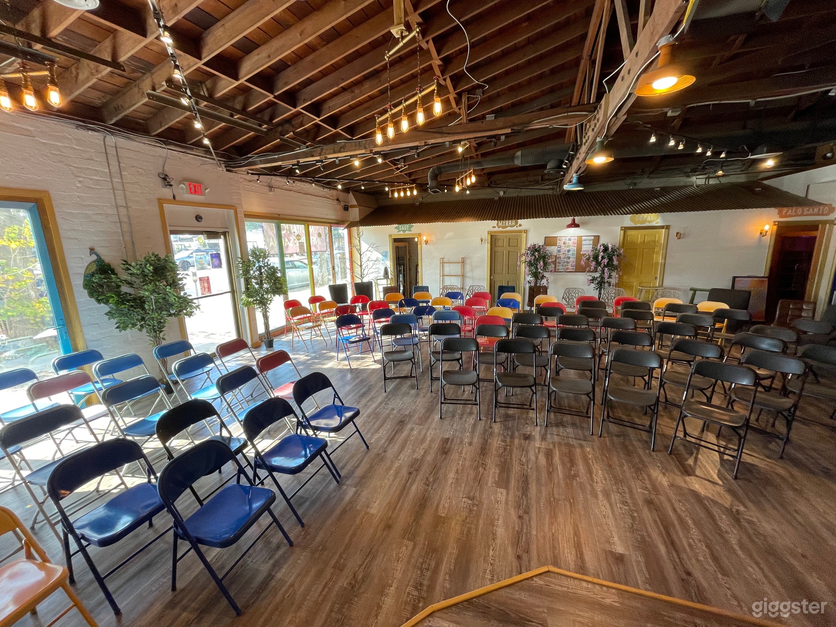 Sherman Oaks Indoor &amp; Outdoor Spacious Event Space Photo 3
